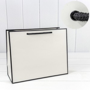 Пакет подарочный  